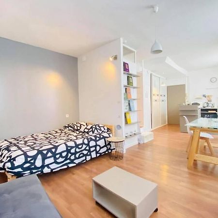 Studio De Charme Apartment Laon Exterior photo