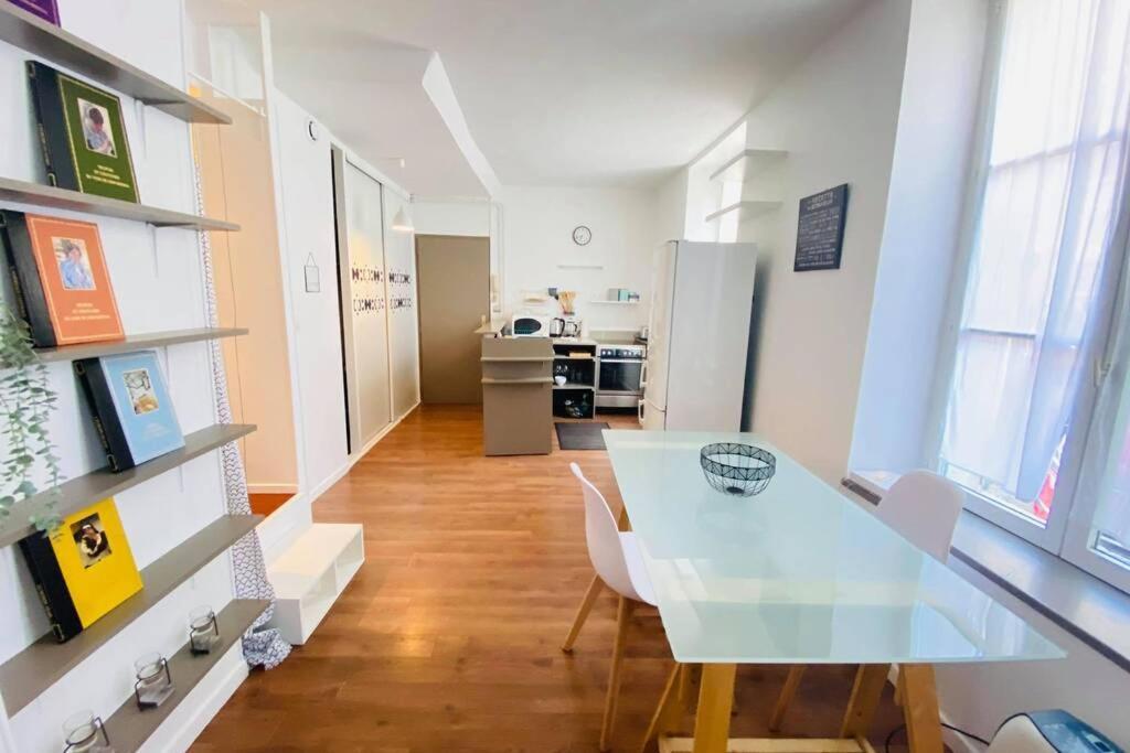 Studio De Charme Apartment Laon Exterior photo